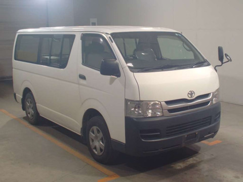 2009 Toyota Hiace Van KDH206V[2]