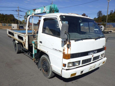 1990 Isuzu Elf Truck NPR61LR[2]