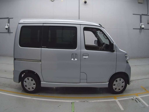 2017 Daihatsu Atrai Wagon S321G[2]