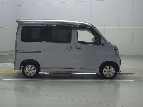 2012 Daihatsu Atrai Wagon S321G[2]