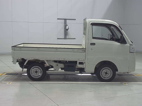 2018 Daihatsu Hijet Truck S510P[2]