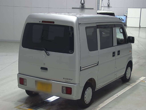 2011 Suzuki Every DA64V[1]