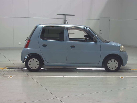 2010 Daihatsu Esse L235S[2]