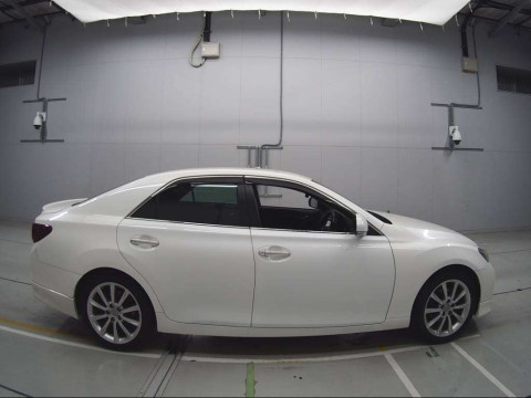 2010 Toyota Mark X GRX130[2]