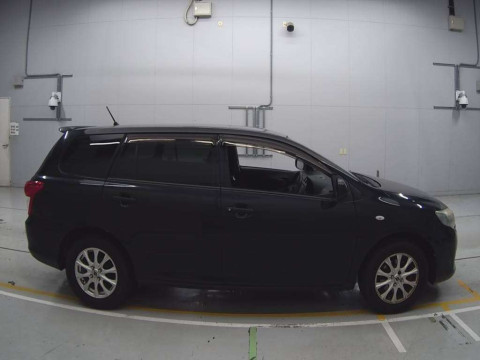 2011 Toyota Corolla Fielder NZE141G[2]