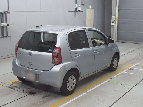 2010 Toyota Passo KGC30[1]