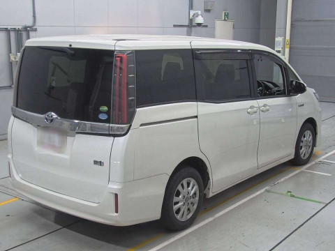 2017 Toyota Noah ZWR80G[1]