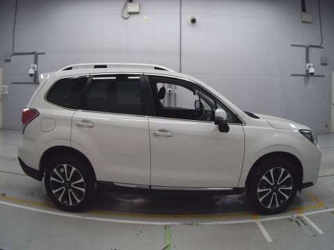 2016 Subaru Forester SJG[2]