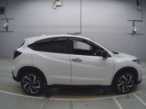 2020 Honda VEZEL RU1[2]