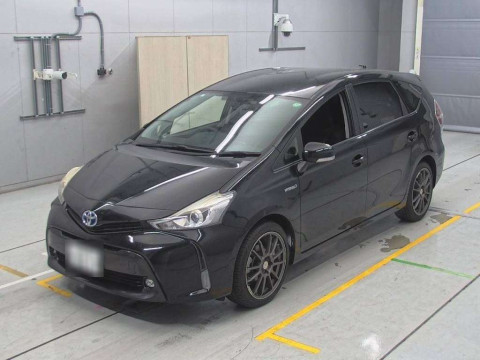 2015 Toyota Prius alpha ZVW41W[0]