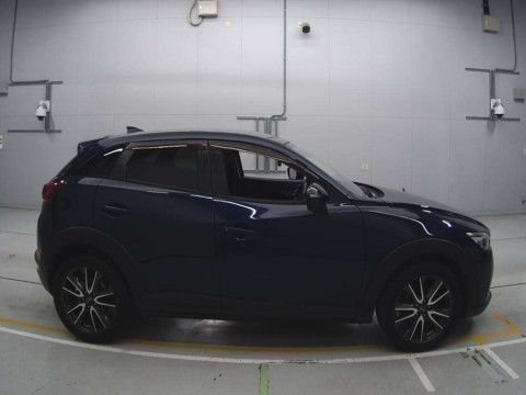 2016 Mazda CX-3 DK5FW[2]