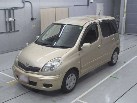 2004 Toyota Fun Cargo NCP20[0]