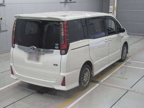 2016 Toyota Noah ZWR80W[1]