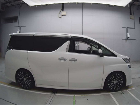 2016 Toyota Vellfire AGH30W[2]