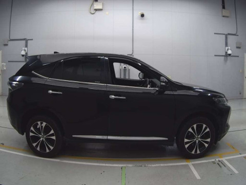 2016 Toyota Harrier ZSU60W[2]