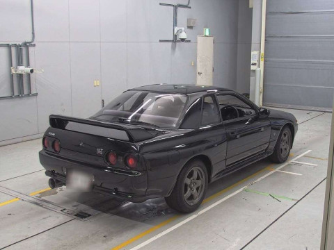 1990 Nissan Skyline BNR32[1]