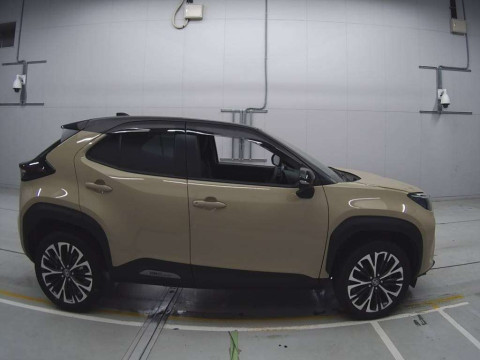 2023 Toyota YARIS CROSS MXPB10[2]