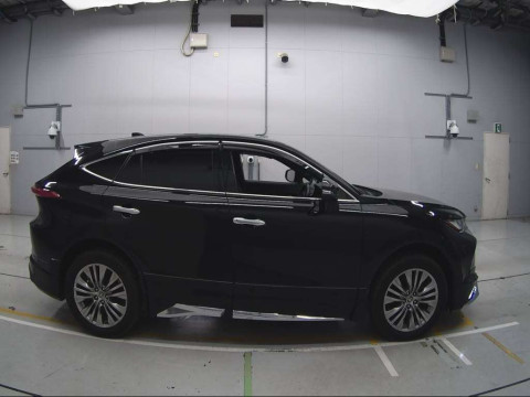 2021 Toyota Harrier Hybrid AXUH80[2]