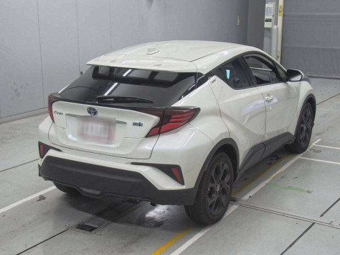 2021 Toyota C-HR ZYX11[1]