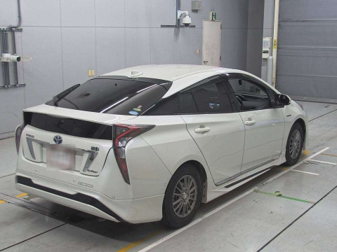 2018 Toyota Prius ZVW55[1]