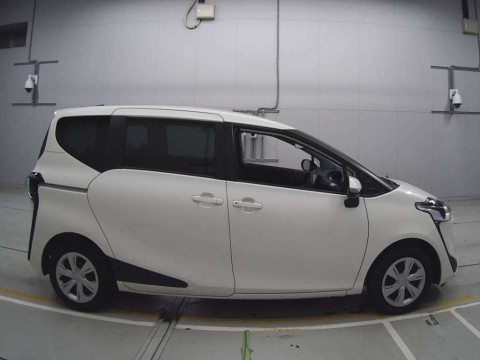 2020 Toyota Sienta NSP170G[2]