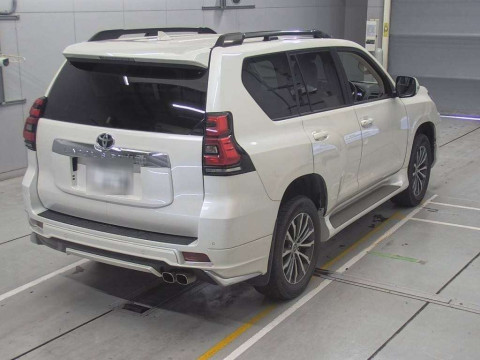 2021 Toyota Land Cruiser Prado TRJ150W[1]