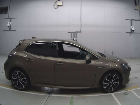 2020 Toyota Corolla Sports ZWE211H[2]