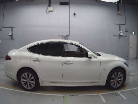 2011 Nissan Fuga Y51[2]