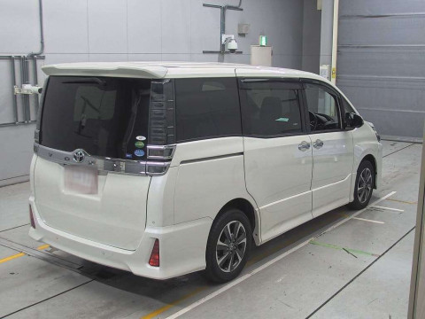 2019 Toyota Voxy ZRR80W[1]