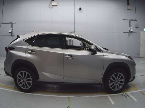 2016 Lexus NX AGZ10[2]