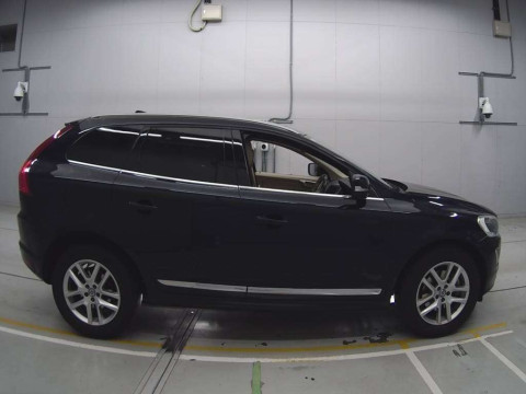 2016 Volvo XC60 DD4204TXC[2]