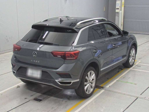 2022 Volkswagen T-Roc A1DFF[1]