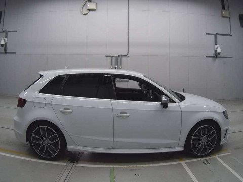 2015 Audi S3 8VCJXF[2]