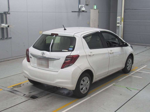 2016 Toyota Vitz KSP130[1]