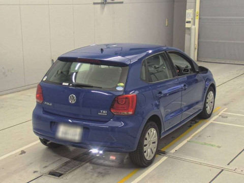 2013 Volkswagen Polo 6RCBZ[1]