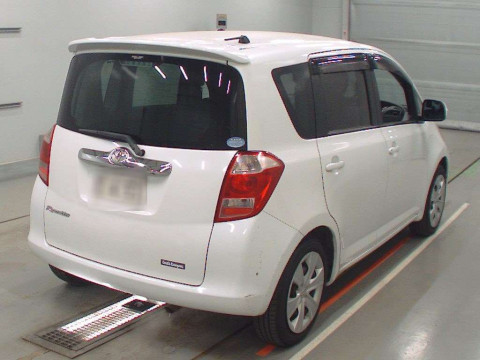 2006 Toyota Ractis NCP100[1]