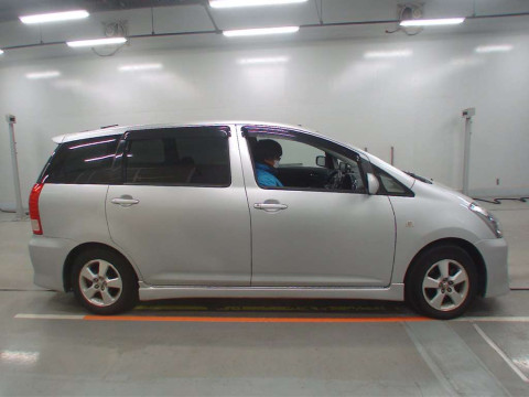 2008 Toyota Wish ZNE10G[2]