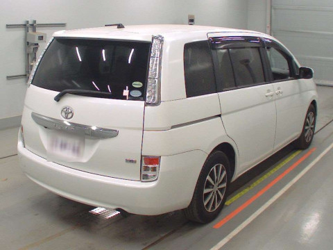 2012 Toyota Isis ZGM10G[1]