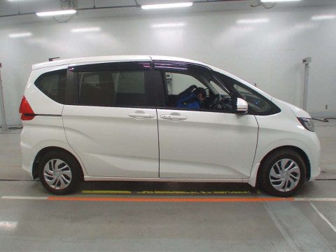 2017 Honda Freed Plus GB5[2]