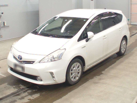 2012 Toyota Prius alpha ZVW41W[0]