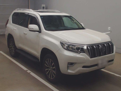 2021 Toyota Land Cruiser Prado TRJ150W[2]