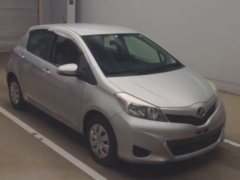 2014 Toyota Vitz KSP130[2]