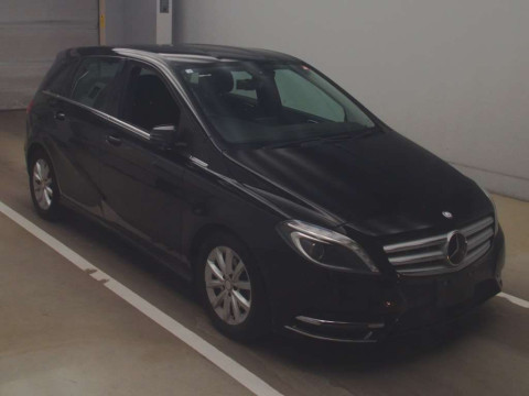 2014 Mercedes Benz B-Class 246242[2]