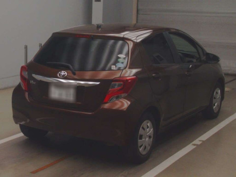 2015 Toyota Vitz NSP130[1]