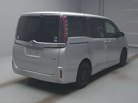 2018 Toyota Noah ZWR80G[1]