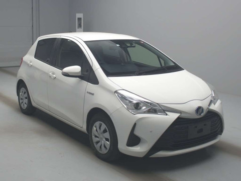 2020 Toyota Vitz NHP130[2]