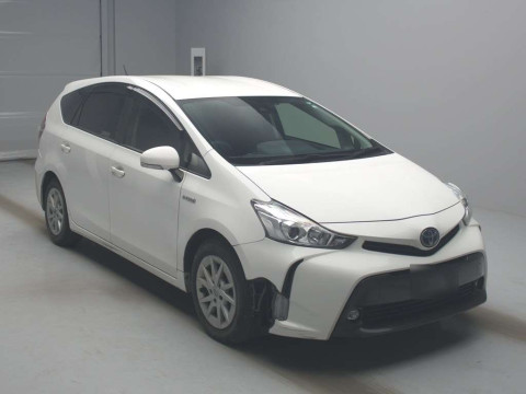 2020 Toyota Prius alpha ZVW41W[2]