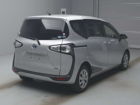 2016 Toyota Sienta NHP170G[1]