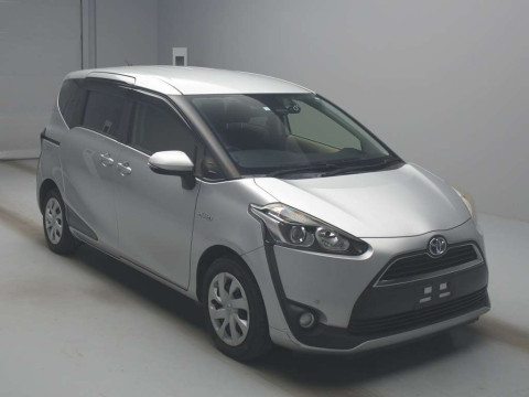 2016 Toyota Sienta NHP170G[2]