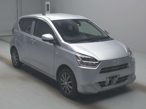 2020 Daihatsu Mira es LA350S[2]